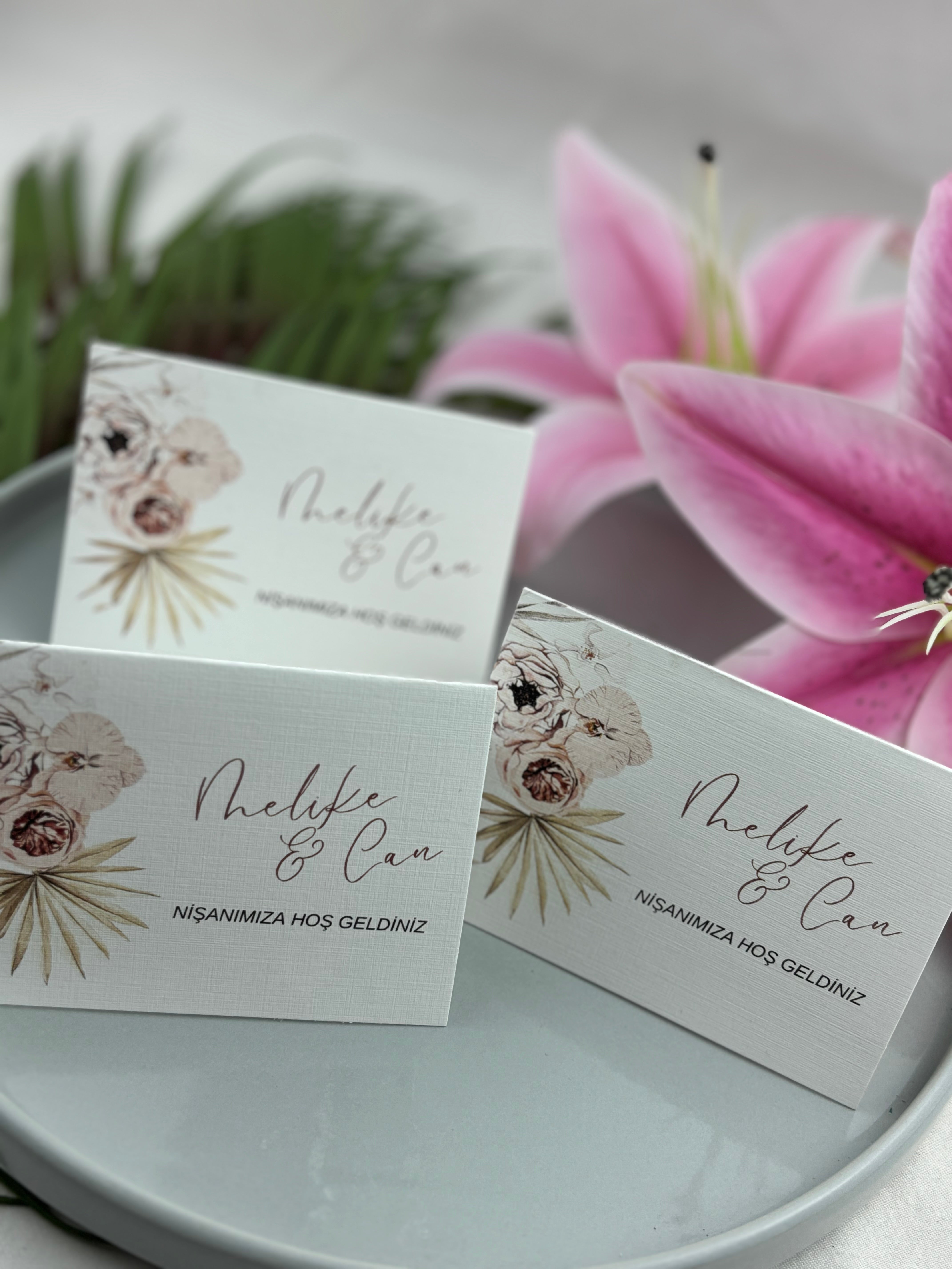 pampaslı boho kişiye özel masa isimliği masa üstü görünümü 1