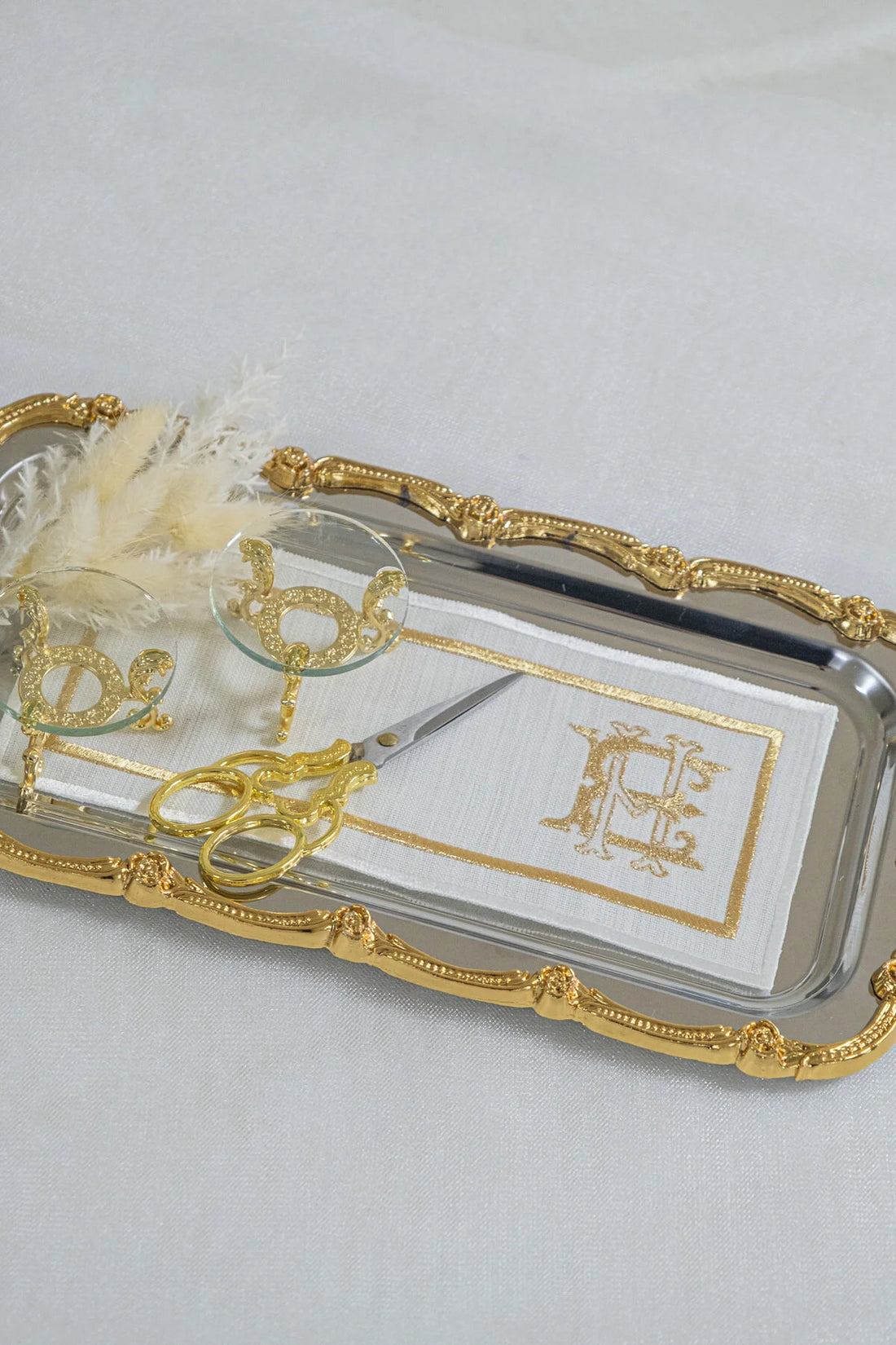 Kişiye Özel Monogram Tasarımlı Gold Varak Baskılı Dikdörtgen Söz Nişan Mendili