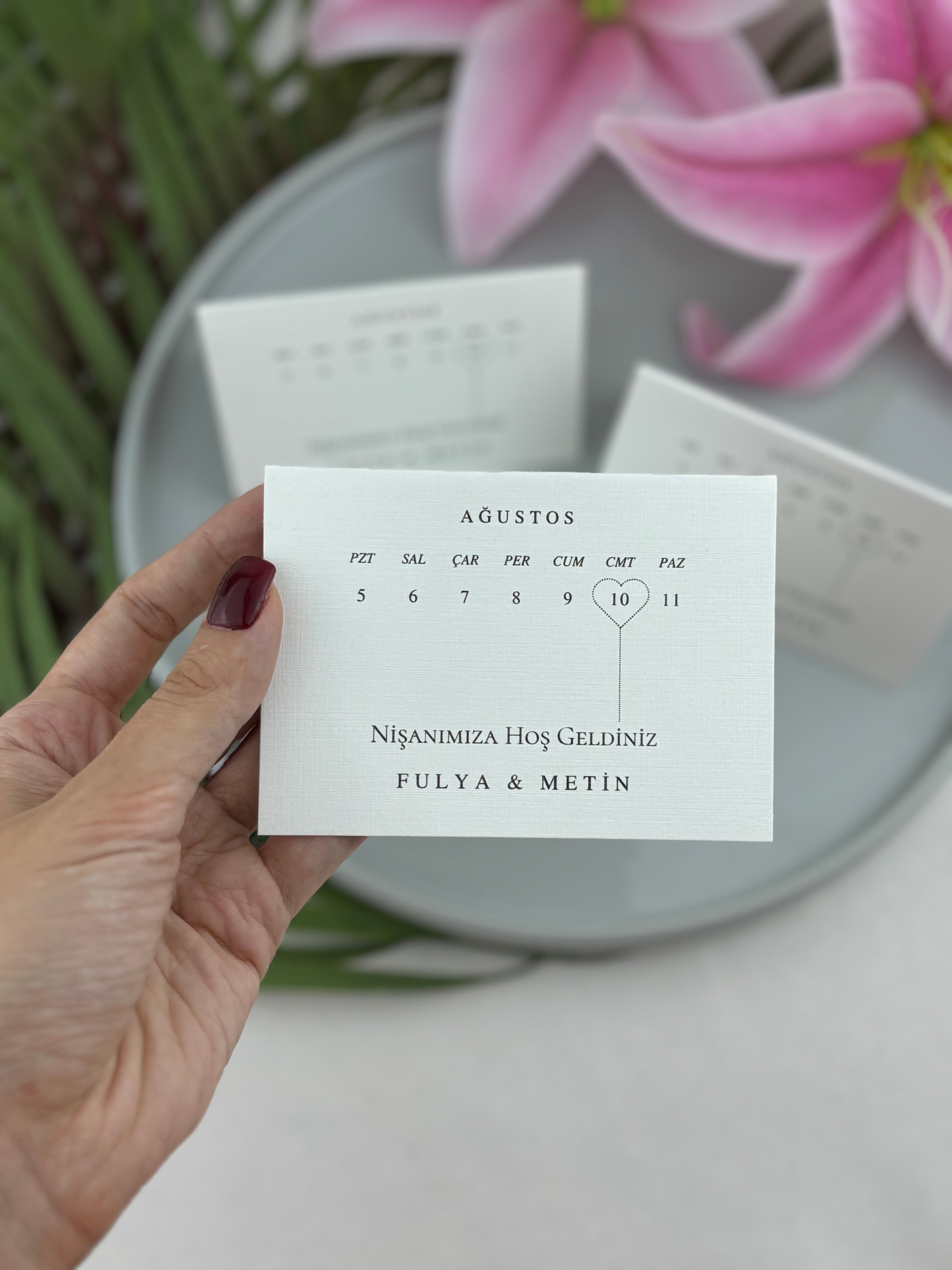 takvim tasarımlı kişiye özel masa isimliği, 10,5 × 7,5 cm