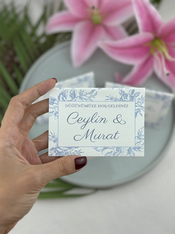 mavi toile desenli kişiye özel masa isimliği, 10,5 × 7,5 cm