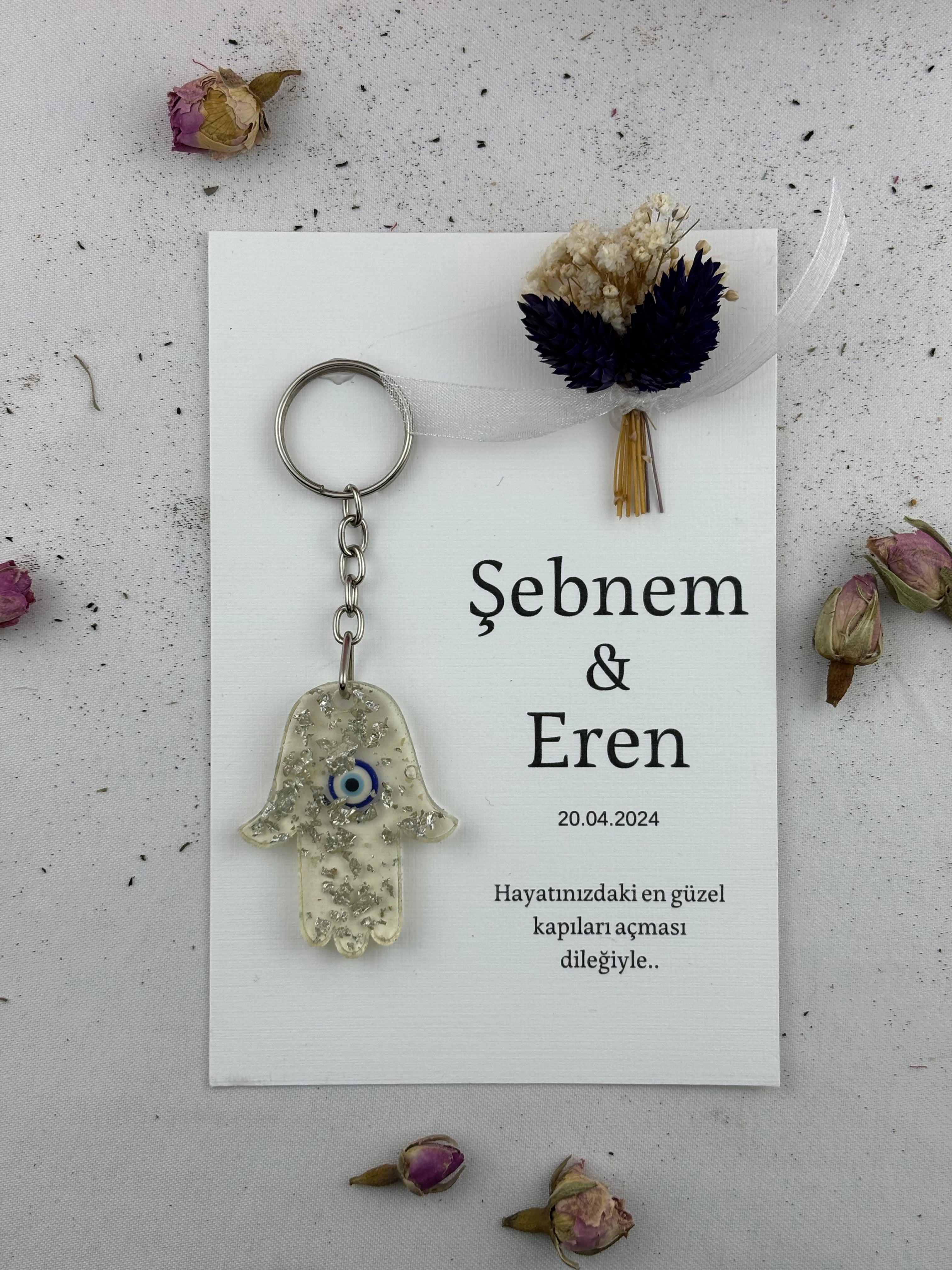 Epoxy Schlüsselanhänger - Verlobungsgeschenke, personalisiertes Design