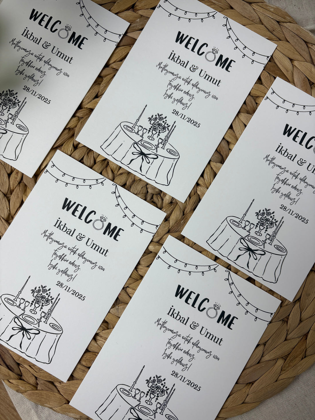 Minimal Tasarım Masa Kartı