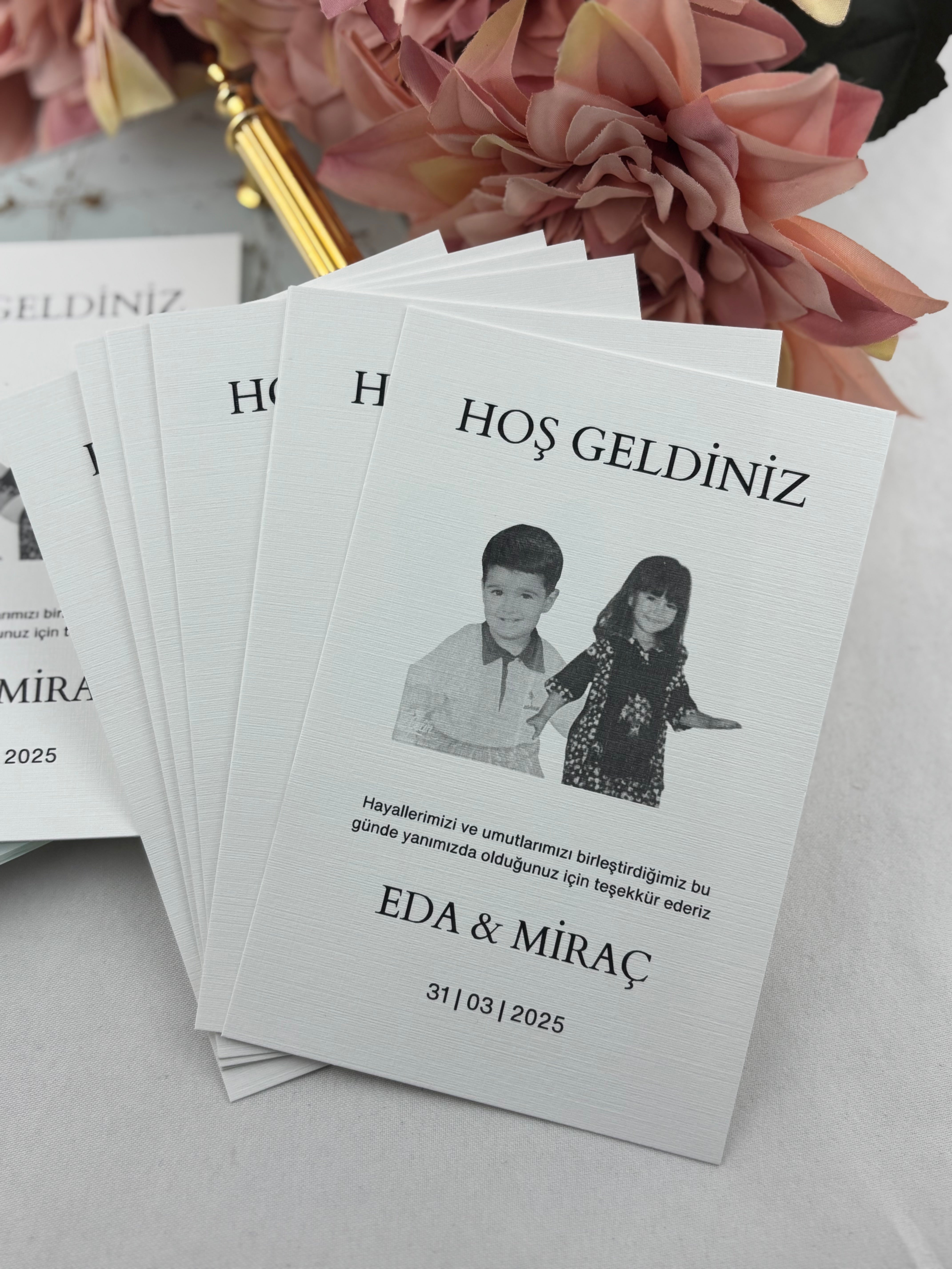 fotoğraflı teşekkür notlu kişiye özel masa isimliği masa üstü görünümü 1