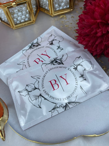 Engagement Yazılı Monogram Çizimli kişiye özel isimli ıslak mendil, düğün ve nişan için 20'li paket